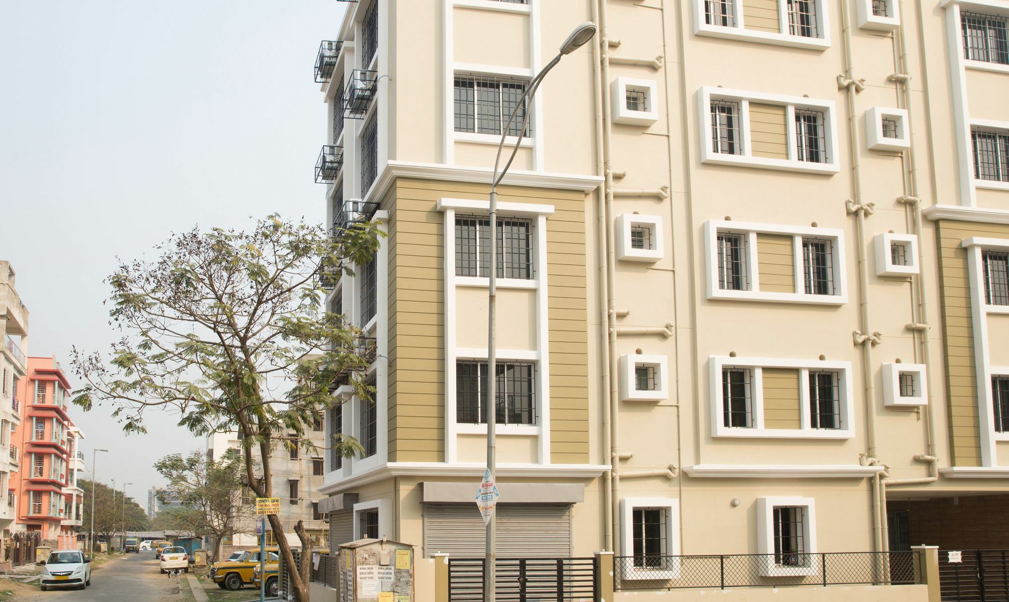 Treebo Trend Newtown Classic Calcutta Buitenkant foto
